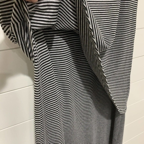 Soft Surroundings | Leah Layered Dress Gray Stripe Short Sleeve- Size Small - Picture 4 of 8
